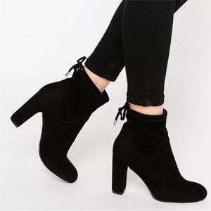 Libby Edelman black velvet 3.5” heels! Worn less than 5 times!